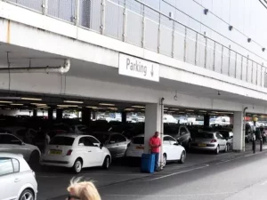 car parking in altrincham