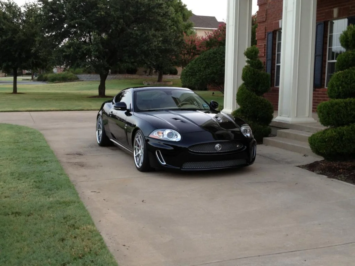 a black car